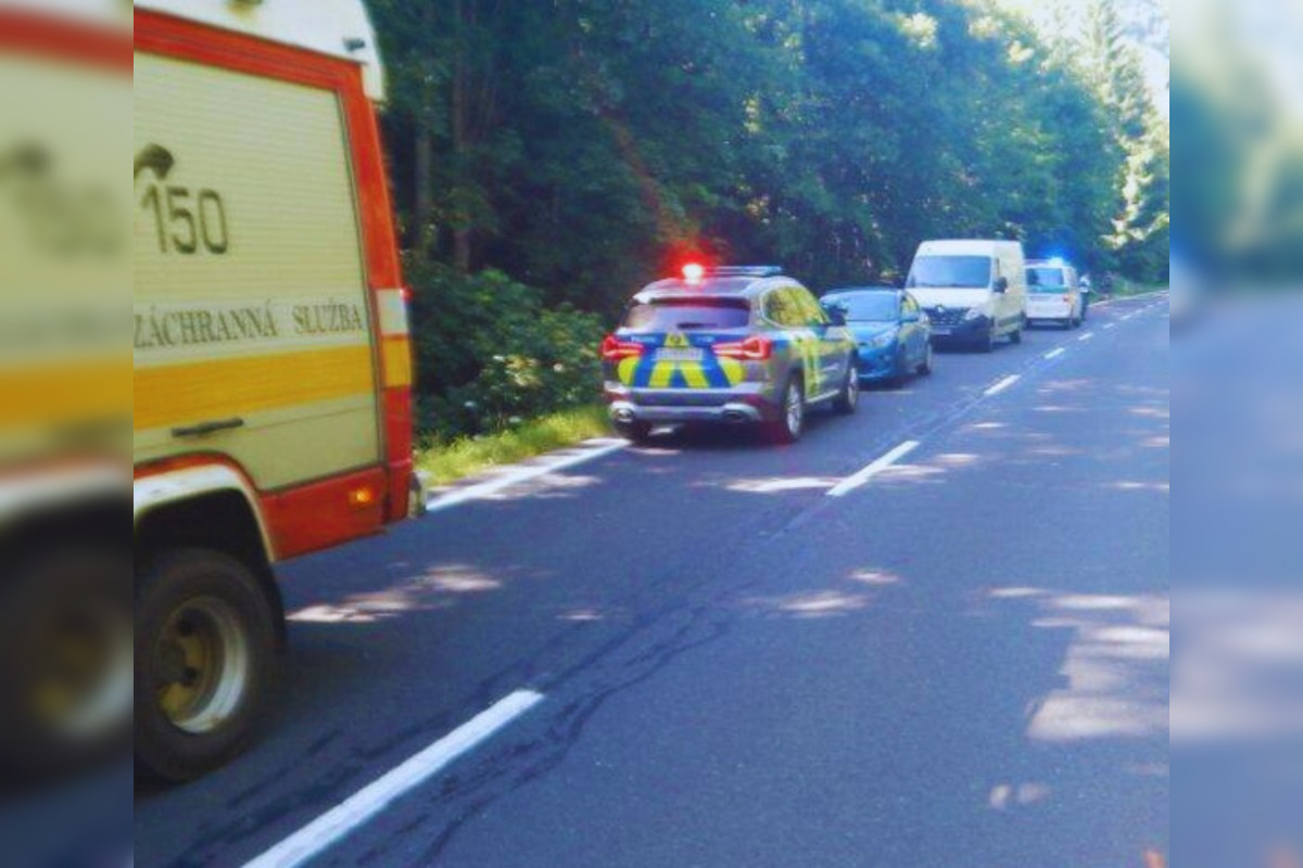 FOTO: Dopravná nehoda v katastrálnom území obce Mýto pod Ďumbierom, foto 2