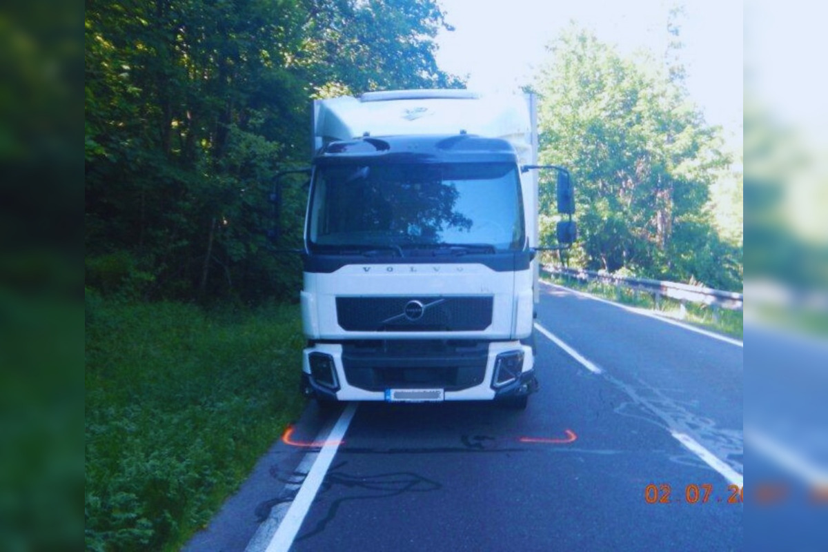 FOTO: Dopravná nehoda v katastrálnom území obce Mýto pod Ďumbierom, foto 4