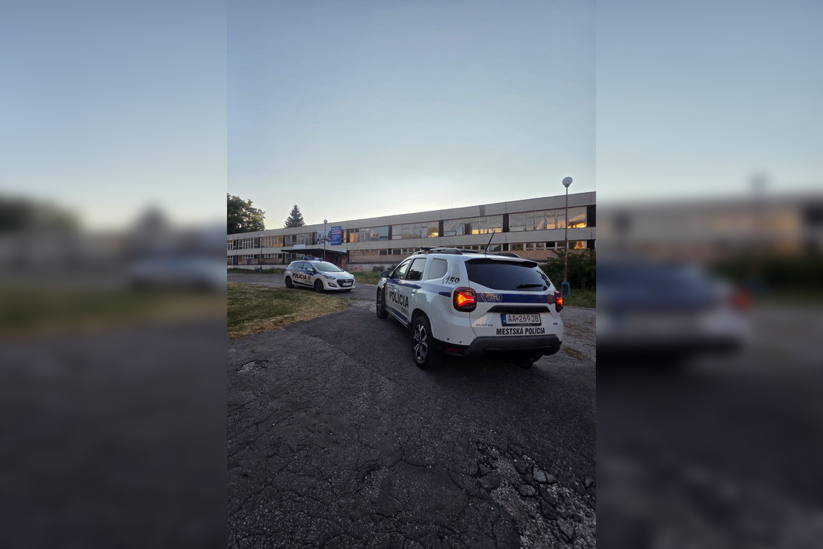 FOTO: Zvolenskí policajti kontrolovali alkohol u mladistvých, výsledok prekvapil, foto 5