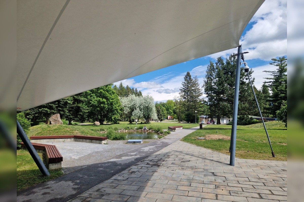 FOTO: Fontána pri Technickej univerzite priťahuje Zvolenčanov, foto 2