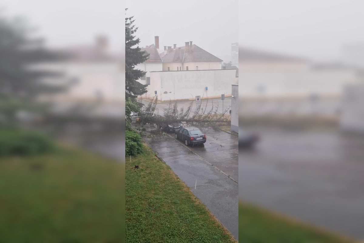 FOTO: Búrky v Banskobystrickom kraji spôsobili viaceré problémy, foto 2