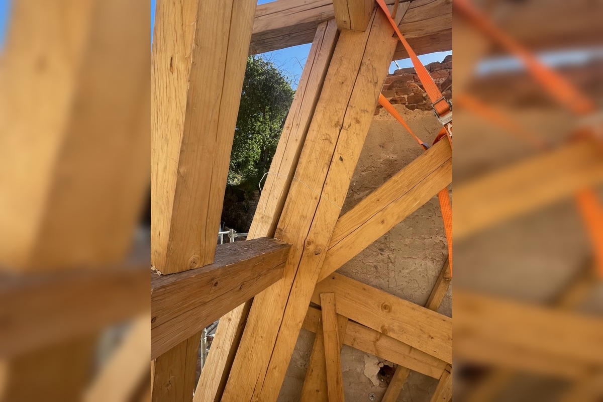 FOTO: Obnova strechy ZUŠ-ky v Banskej Štiavnici, foto 3