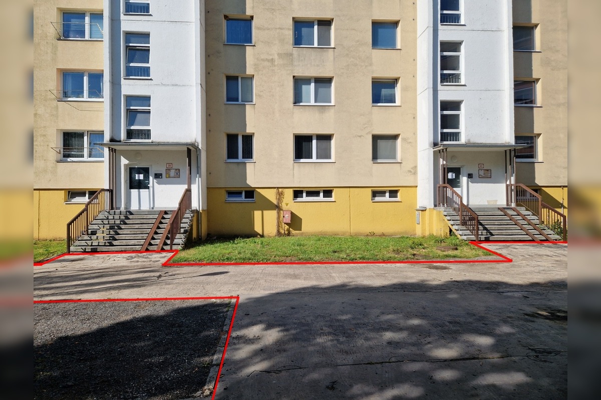 FOTO: Oprava chodníka na zvolenskom sídlisku, foto 2