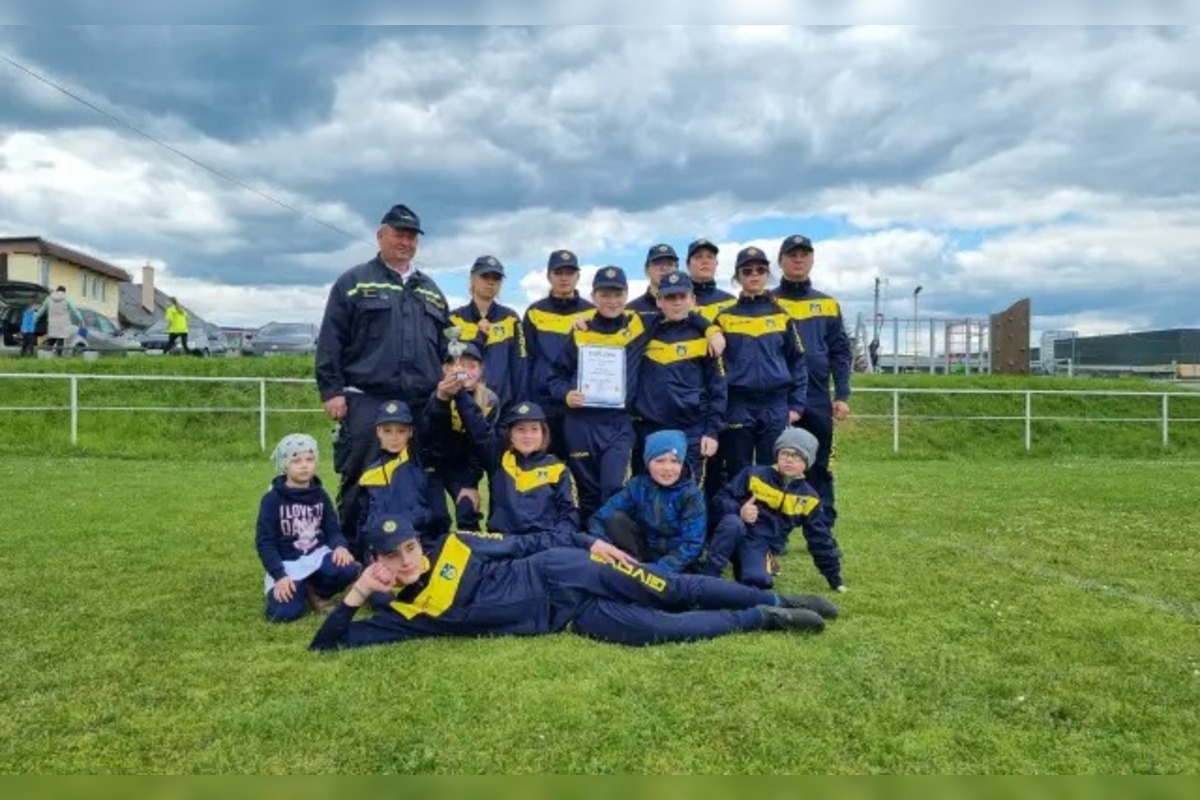 FOTO: Zbierka pre mladých hasičov z Ľubietovej, foto 4