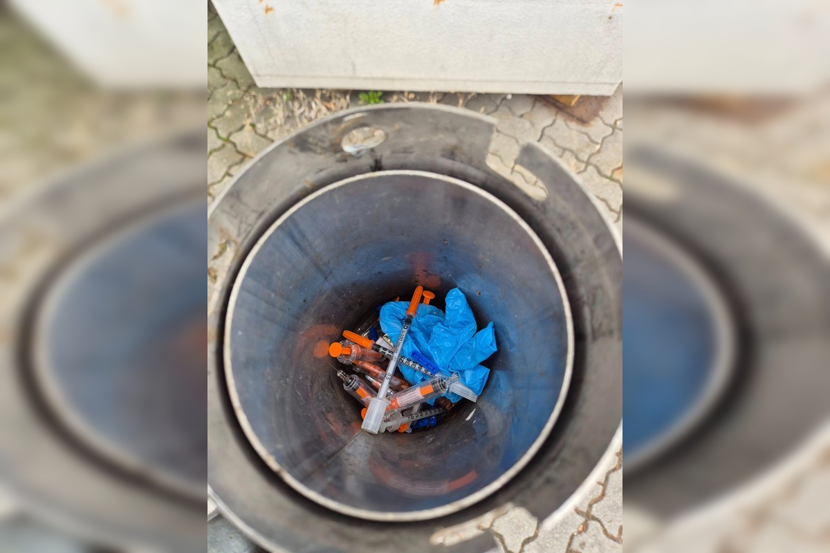 FOTO: Zbieranie použitých injekčných striekačiek vo Zvolene, foto 1