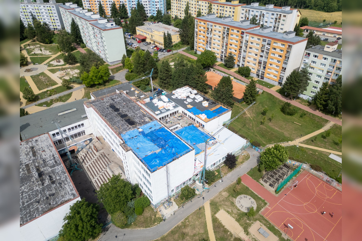 FOTO: V Sásovej vzniká najväčšia zelená strecha v meste, foto 1