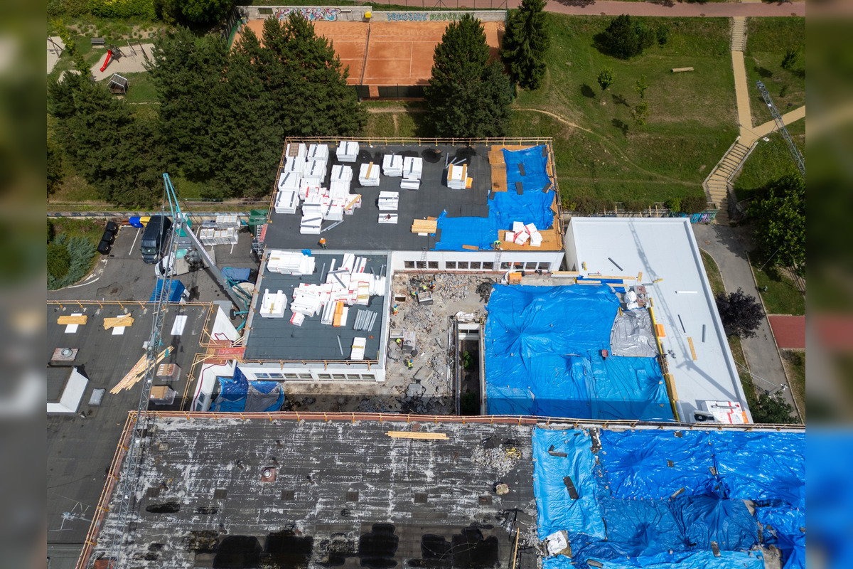 FOTO: V Sásovej vzniká najväčšia zelená strecha v meste, foto 4