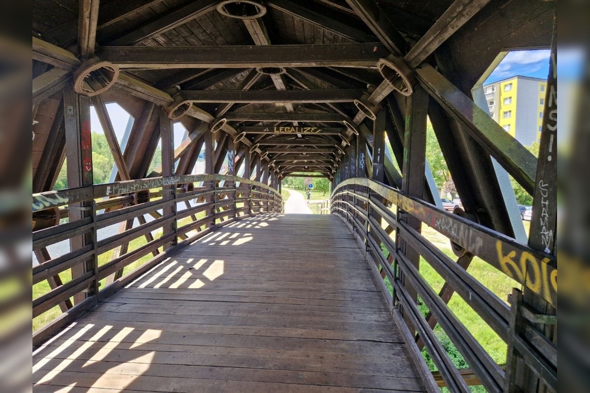 FOTO: Drevený most cez Kováčovský potok na Západe, foto 1