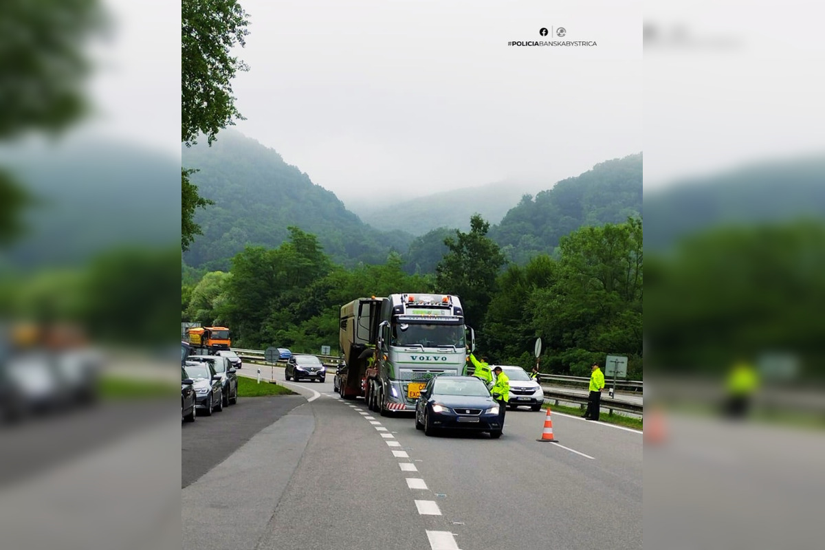 FOTO: Policajti chytili v Banskobystrickom kraji viacerých cestných pirátov, foto 4