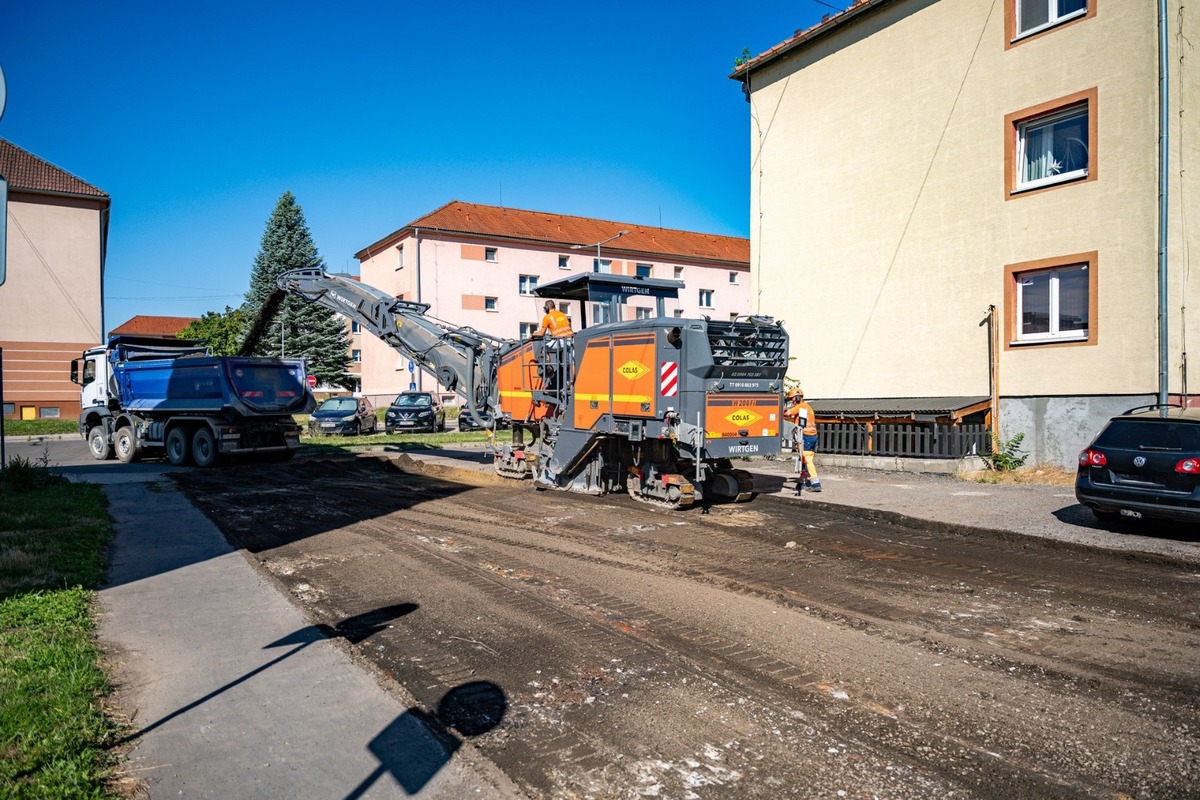 FOTO: Oprava parkoviska a cesty v Žiari nad Hronom, foto 1