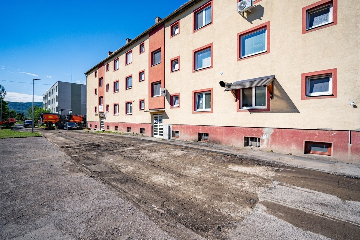 FOTO: Oprava parkoviska a cesty v Žiari nad Hronom, foto 3