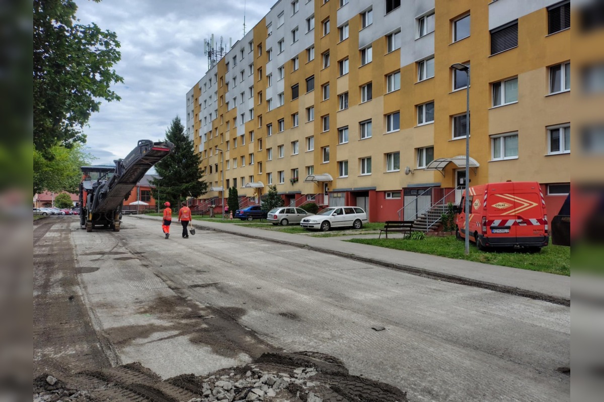 FOTO: Oprava parkoviska a cesty v Žiari nad Hronom, foto 7