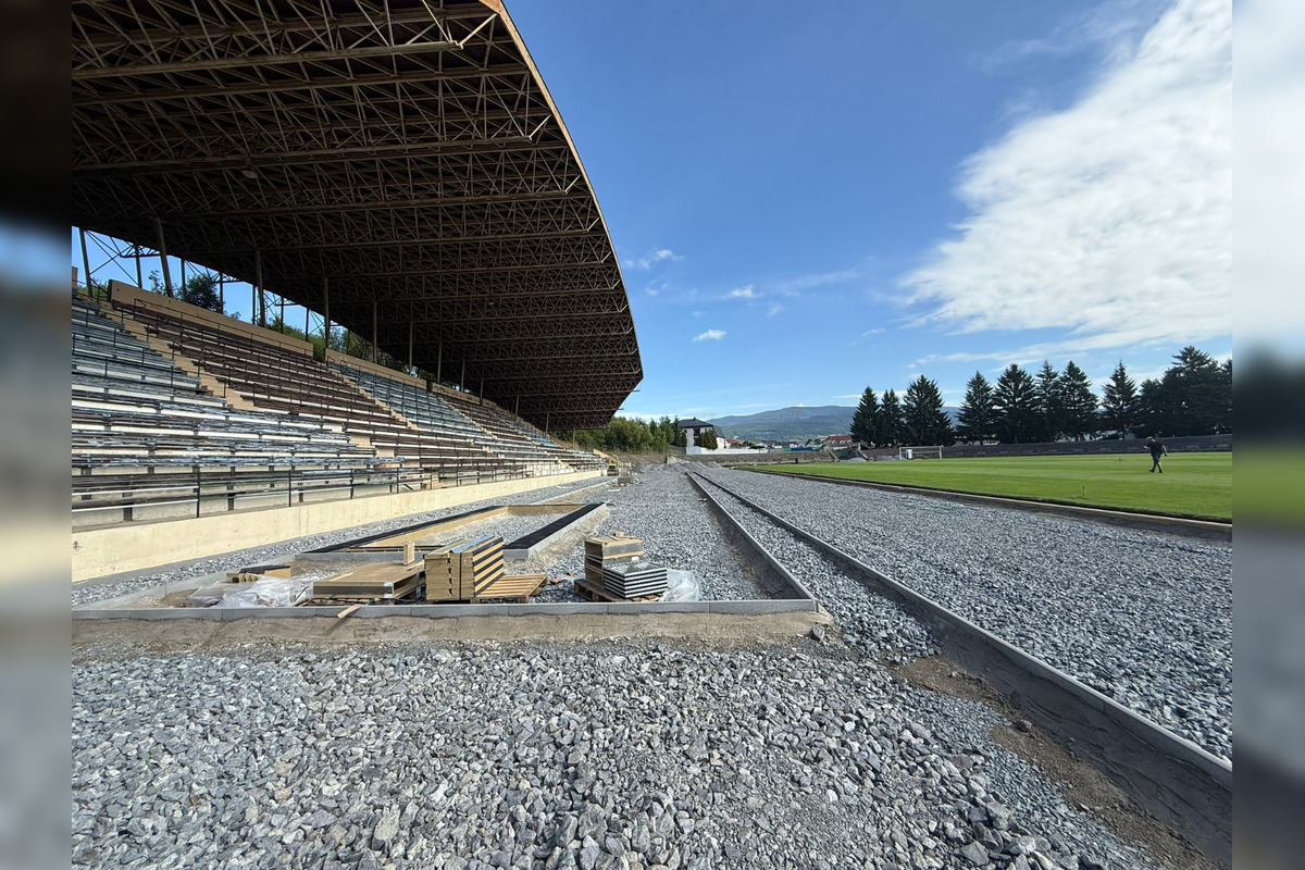 FOTO: V Detve vzniká nový moderný atletický štadión, foto 5