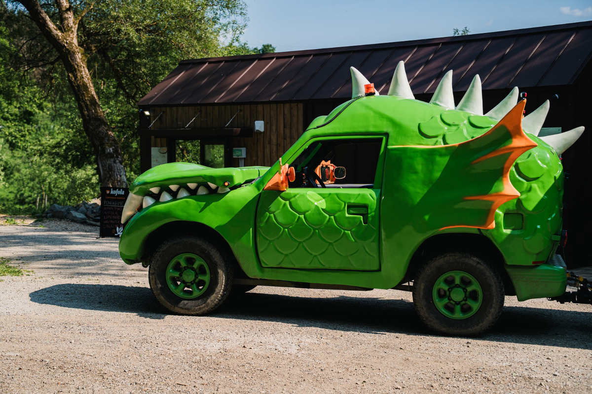 FOTO: Na Horehroní začína jazdiť drakovláčik, niektorí sa tešia, iní kritizujú, foto 2