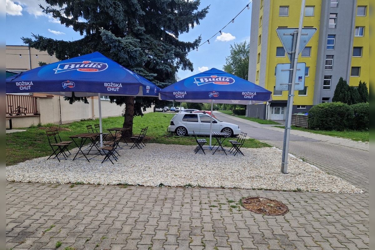 FOTO: Nové posedenie na Západe, foto 4