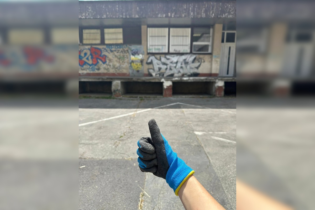 FOTO: Dobrovoľníci čistili Sekier, foto 2