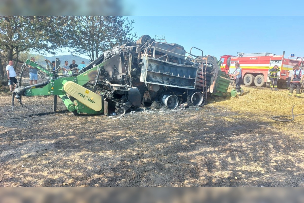 FOTO: Technická porucha spôsobila požiar, foto 3