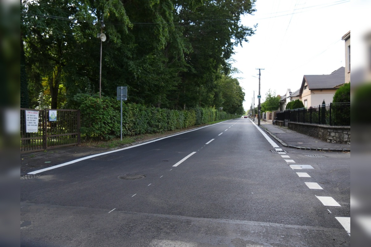 FOTO: Rozsiahle opravy ciest v Lučenci, foto 16