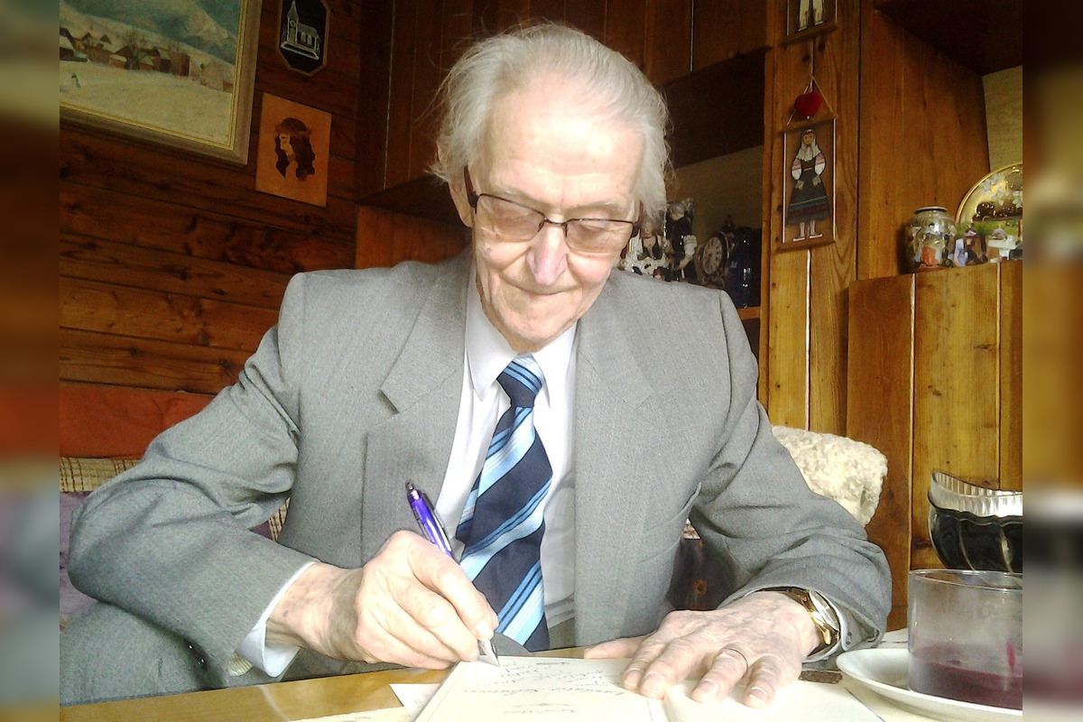 FOTO: Zomrel najdlhšie slúžiaci lekár Karol Mika z Banskej Bystrice, foto 3