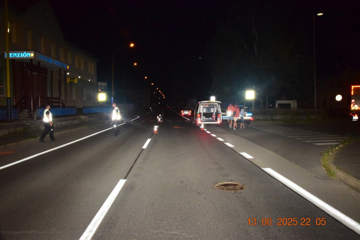 FOTO: Vodič zrazil vo Zvolene chodca, ktorý utrpel vážne zranenia, foto 2