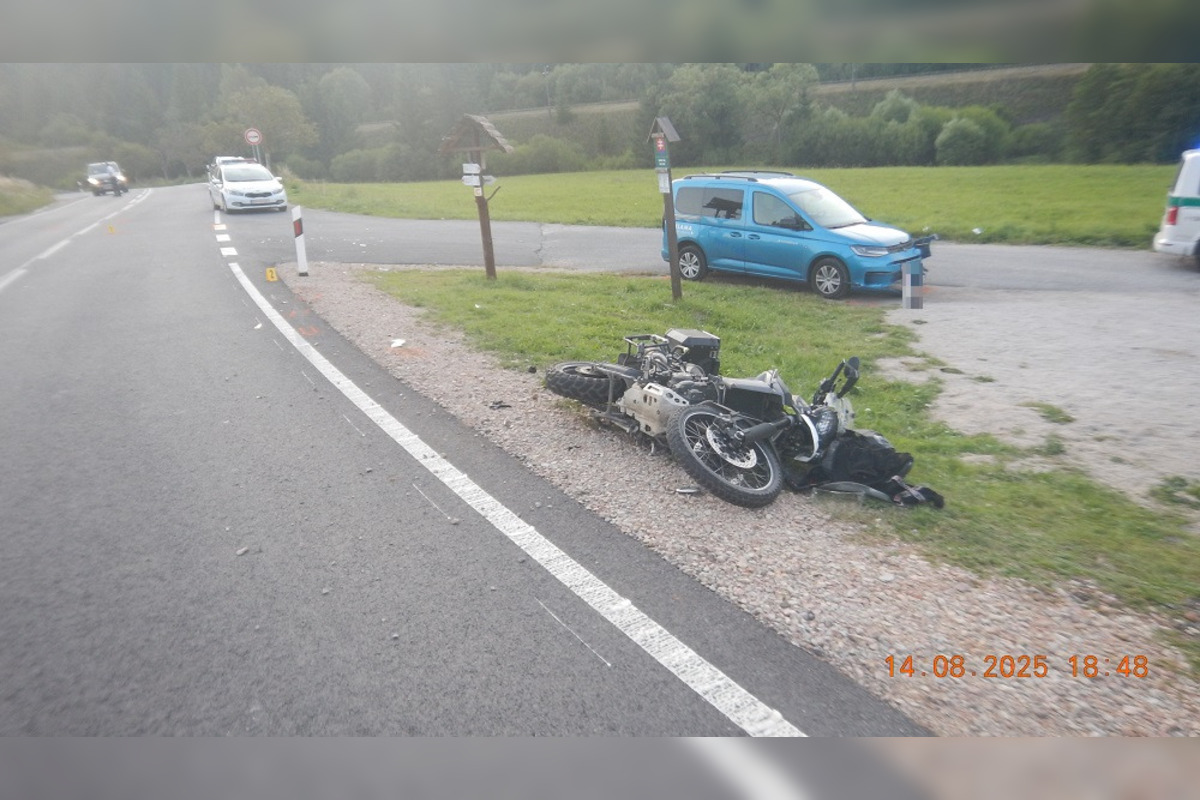 FOTO: Dopravná nehoda pri Telgárte, foto 2