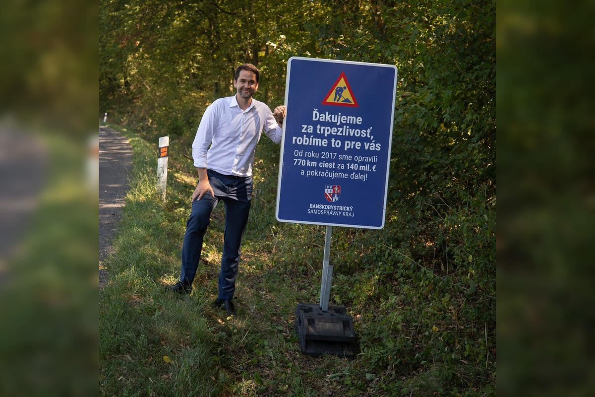 FOTO: Najväčšia investícia do ciest v okrese Krupina, foto 1