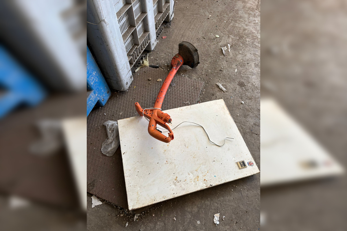 FOTO: Aké bizarnosti hádžu Banskobystričania do komunálneho odpadu?, foto 1