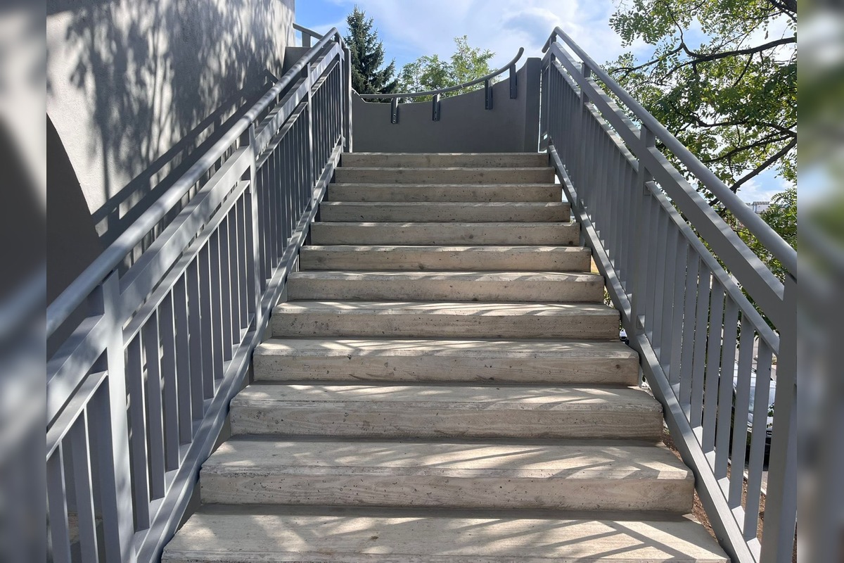 FOTO: Obnova schodiska v Sásovej, foto 1