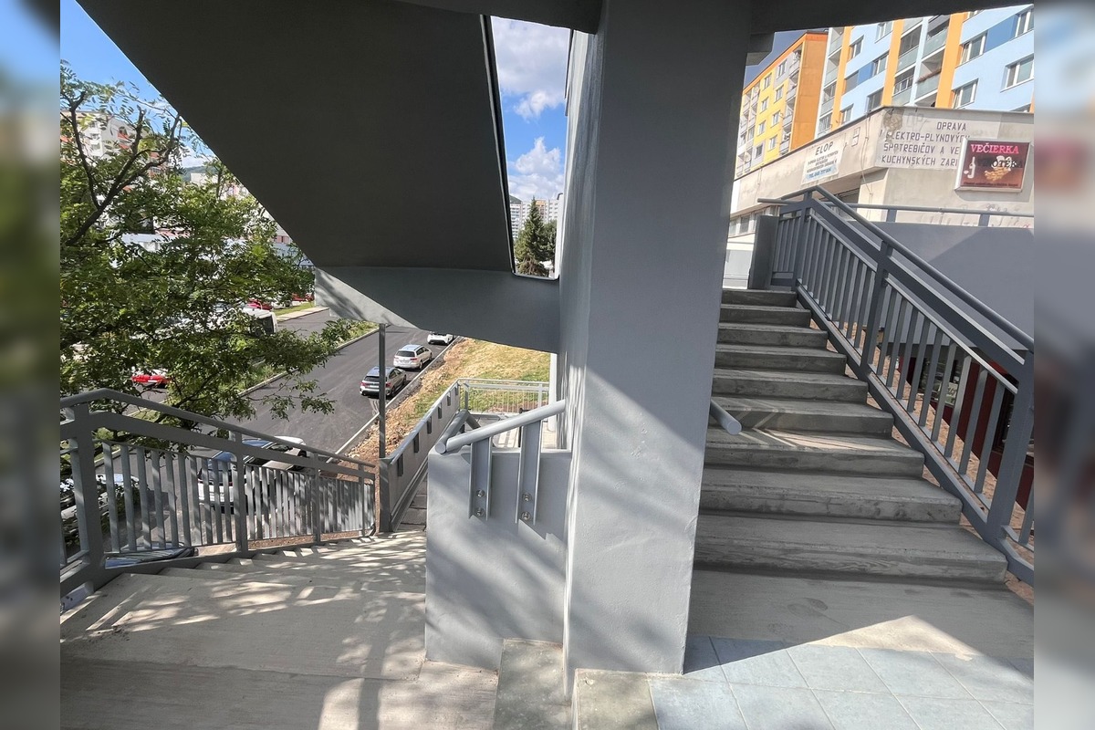 FOTO: Obnova schodiska v Sásovej, foto 3