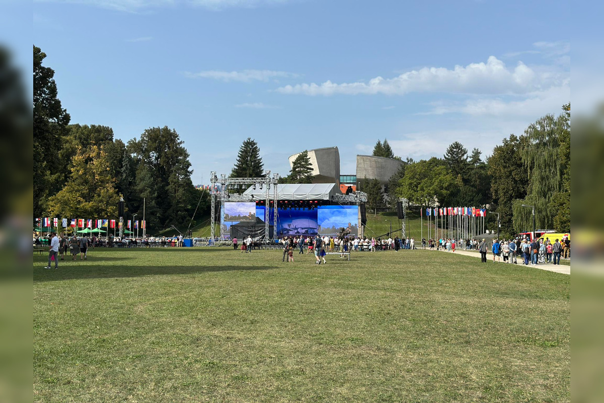 FOTO: Fotografie z oslavy 81. výročia SNP zachytávajú aj silné a dojímavé momenty, foto 24