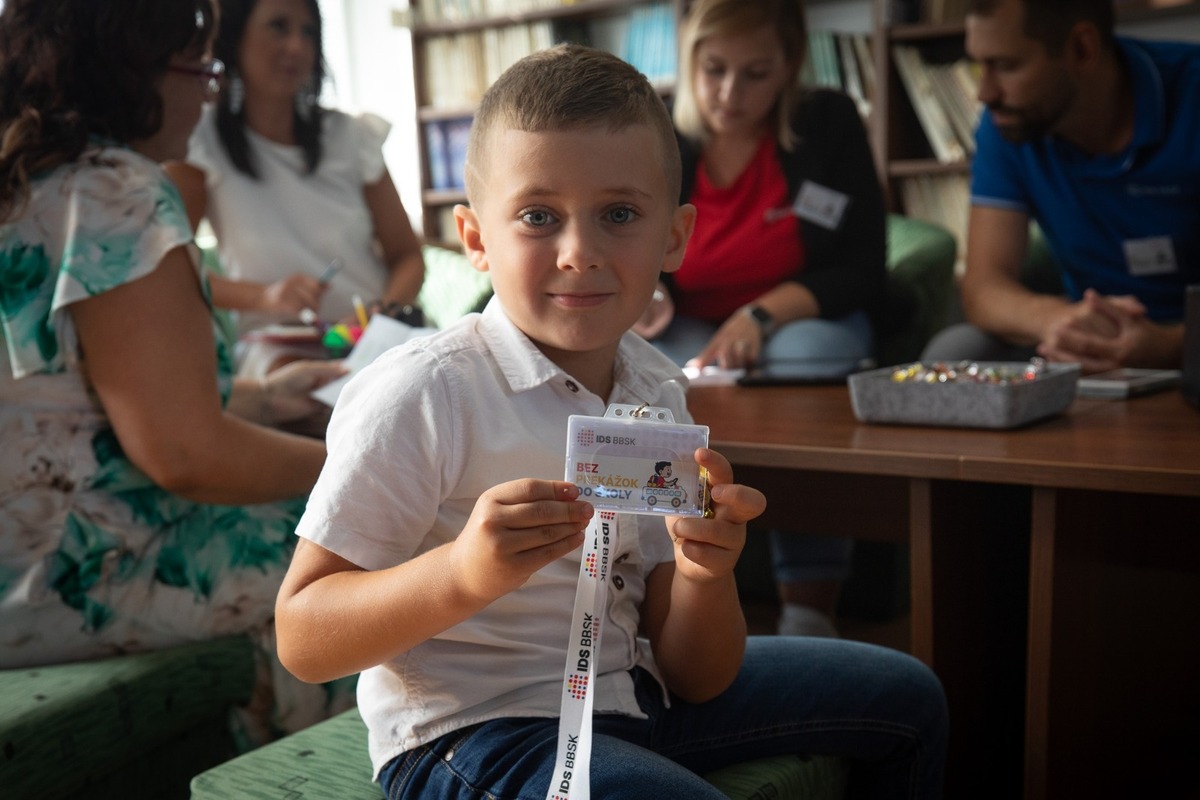 FOTO: Projekt BBSK pomáha deťom z chudobných rodín, foto 4