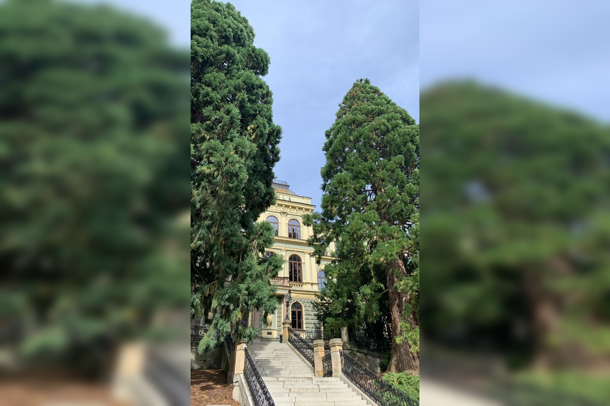 FOTO: Historická budova lesníckej školy púta pozornosť, foto 2