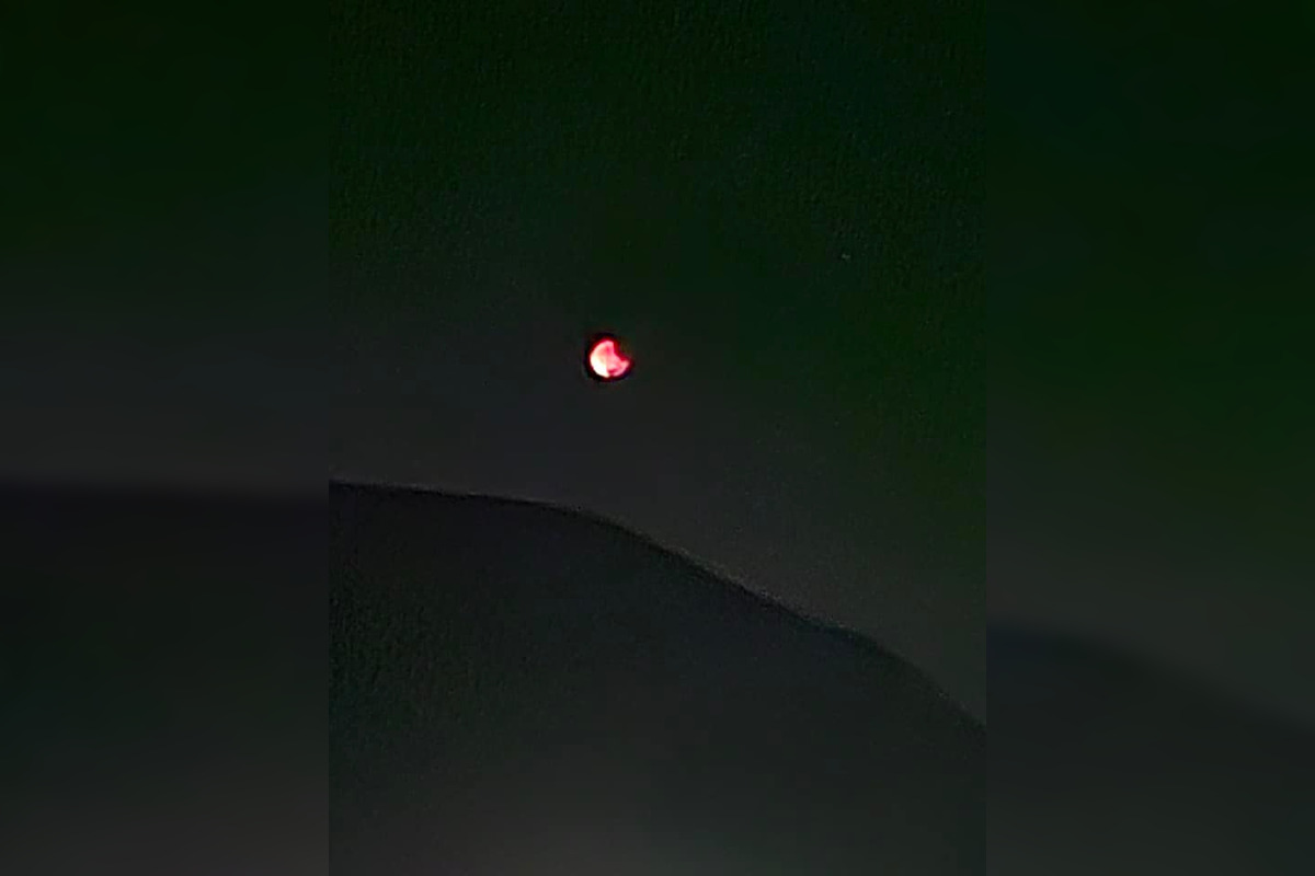 FOTO: Takto zachytili krvavý supermesiac Bystričania či Zvolenčania, foto 7