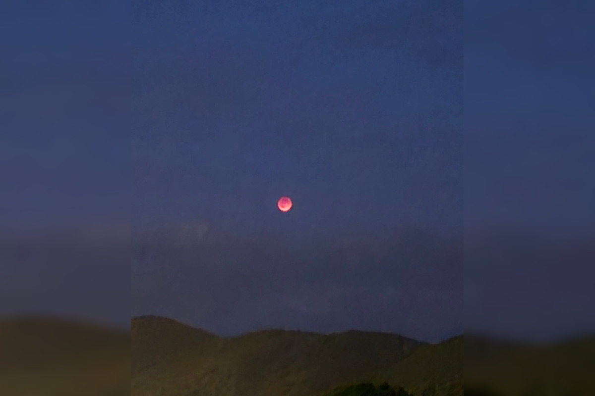 FOTO: Takto zachytili krvavý supermesiac Bystričania či Zvolenčania, foto 9