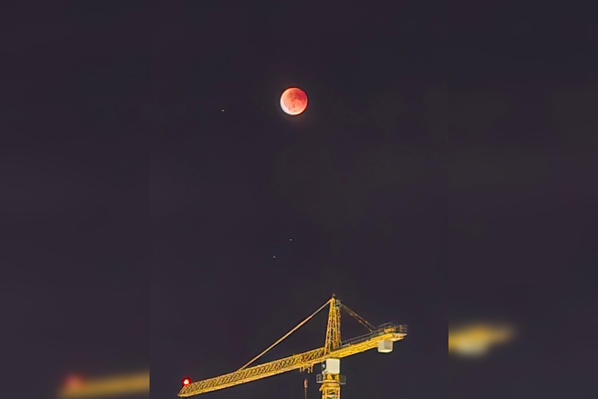 FOTO: Takto zachytili krvavý supermesiac Bystričania či Zvolenčania, foto 16