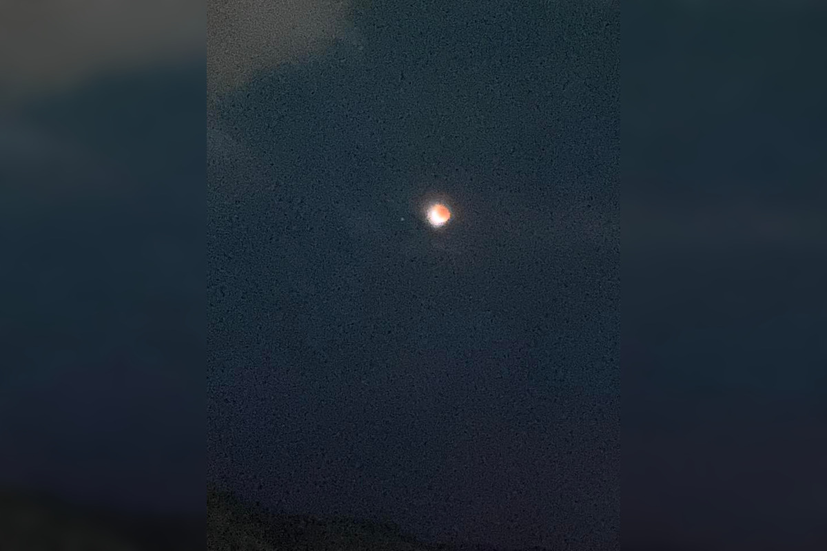 FOTO: Takto zachytili krvavý supermesiac Bystričania či Zvolenčania, foto 19