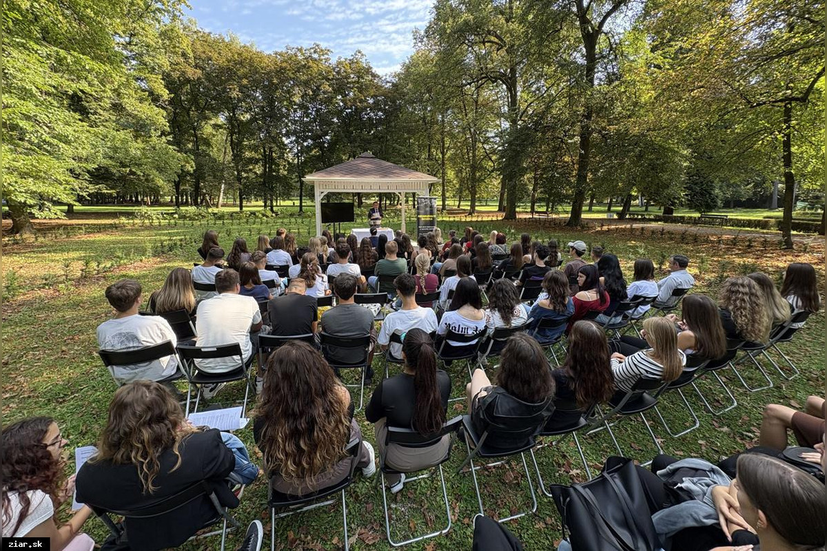 FOTO: V Žiari nad Hronom si pripomenuli Deň obetí holokaustu a rasového násilia, foto 2