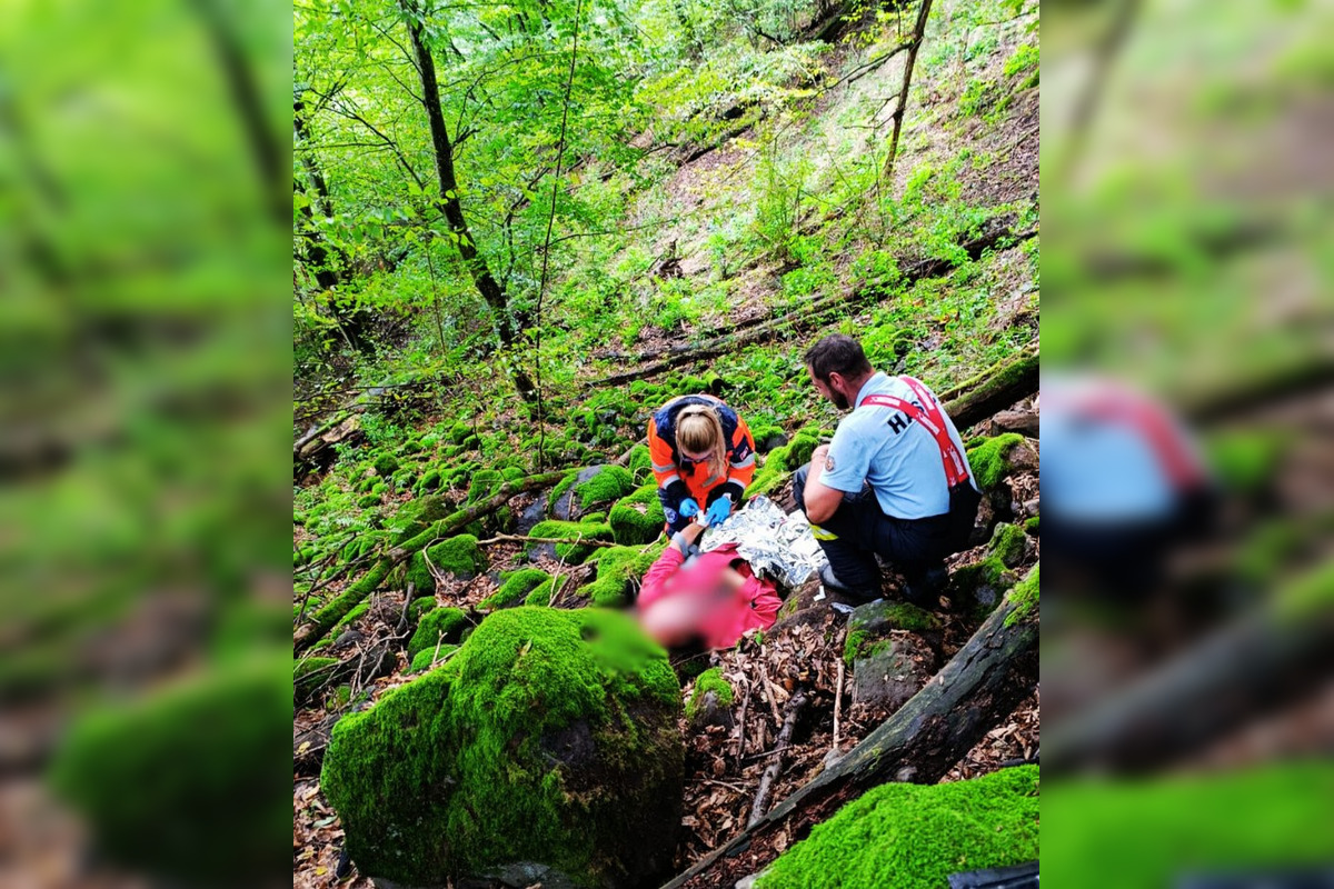 FOTO: Policajti hľadali v lesoch pri Zvolene 71-ročného muža, foto 2