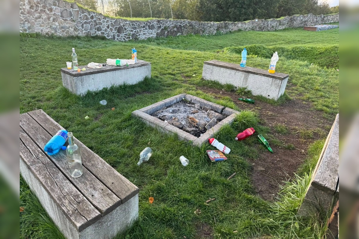 FOTO: Návštevníci po sebe nechávajú odpad, foto 4