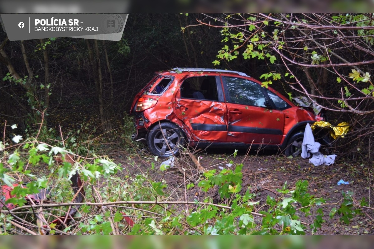 FOTO: Vrak havarovaného auta, foto 2