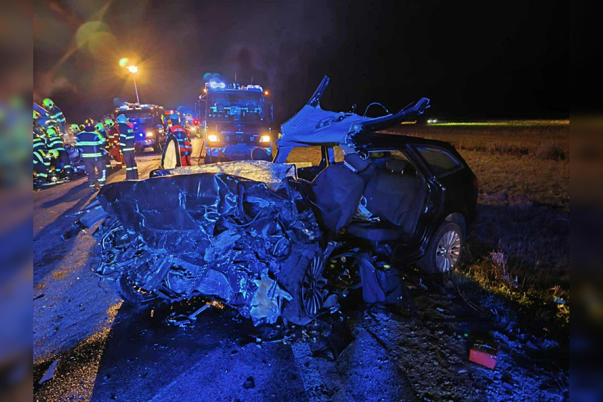 FOTO: Obrovská tragédia na Horehroní, pri nehode zomrelo 6 ľudí, foto 3