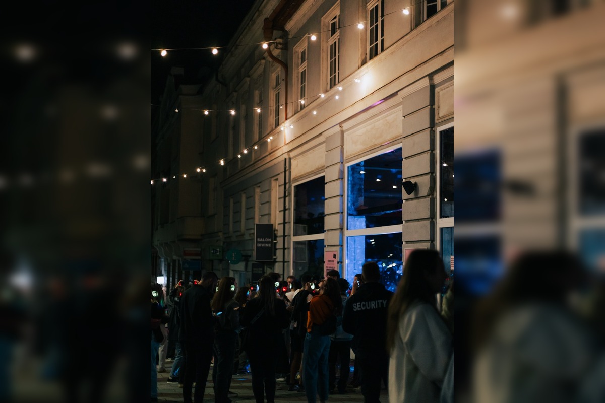 FOTO: Obľúbená kaviareň výklad, foto 7