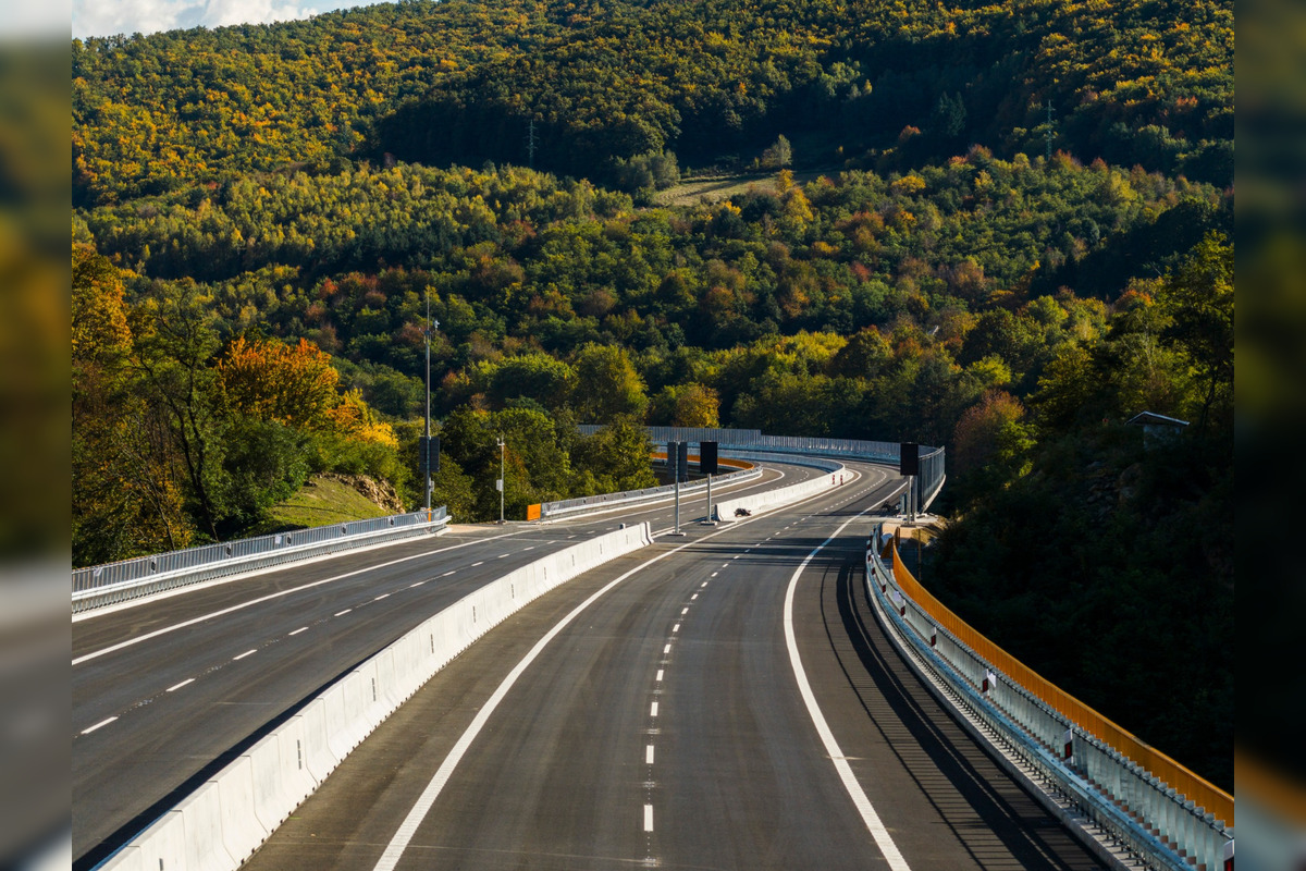 FOTO: Mostná estakáda v údolí Krivánskeho potoka, foto 2