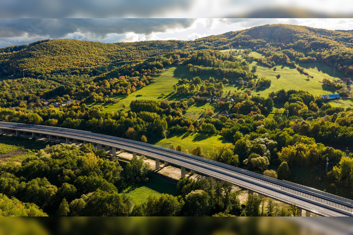 FOTO: Mostná estakáda v údolí Krivánskeho potoka, foto 3
