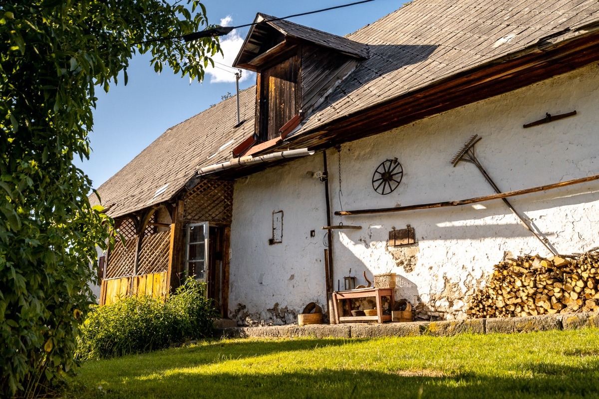 FOTO: Gazdovstvo u Kukučkov v Zaježovej je na predaj, foto 2