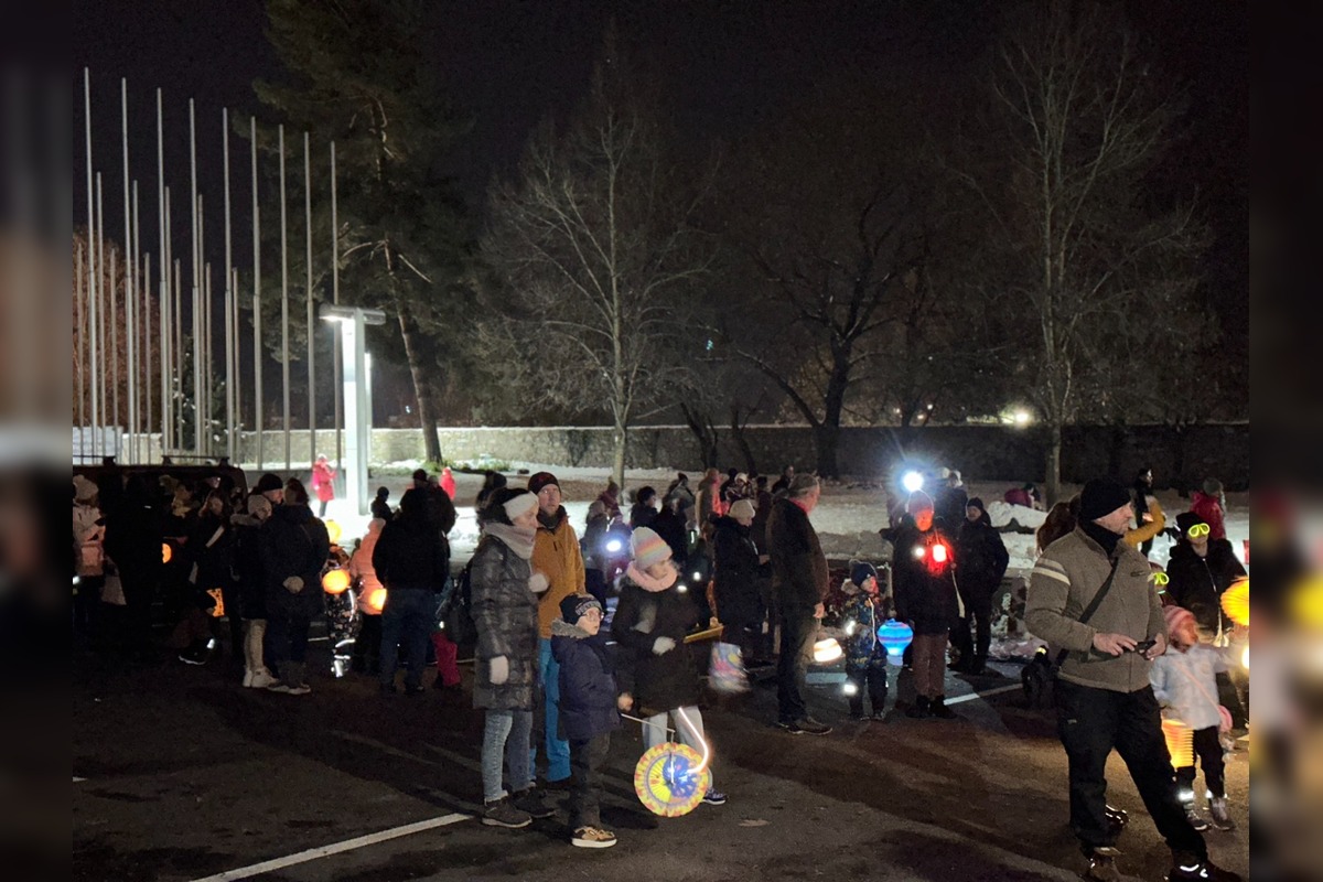 FOTO: Lampiónové sprievody sa vracajú do ulíc, foto 7