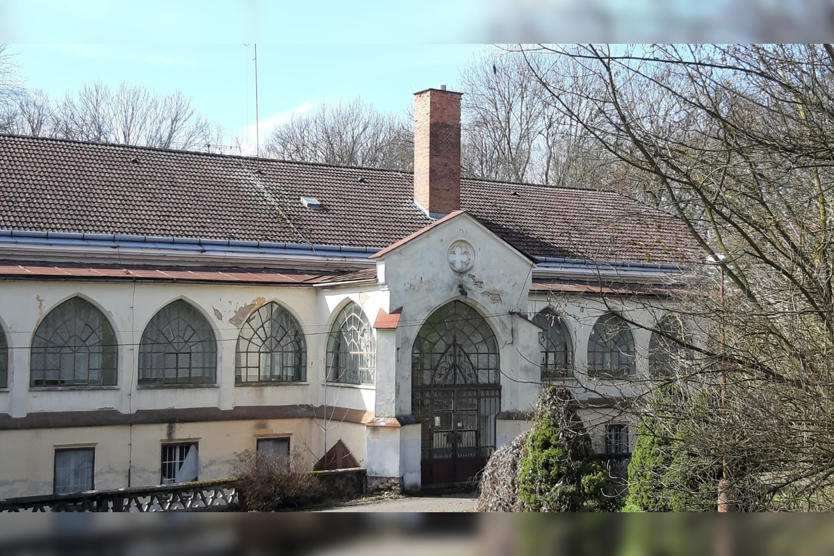 FOTO: Nechceli by ste si kúpiť kaštieľ pri Lučenci? Už 14 rokov je opustený, foto 3