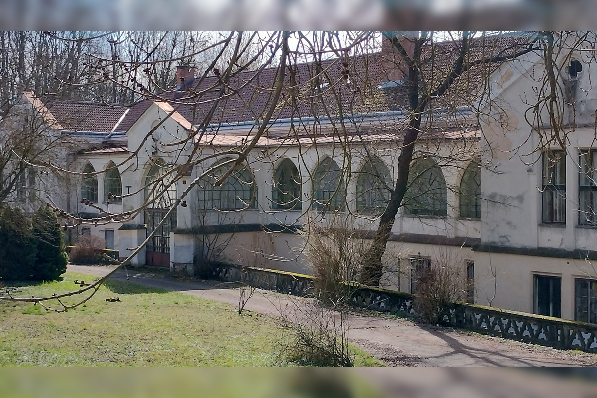 FOTO: Nechceli by ste si kúpiť kaštieľ pri Lučenci? Už 14 rokov je opustený, foto 8