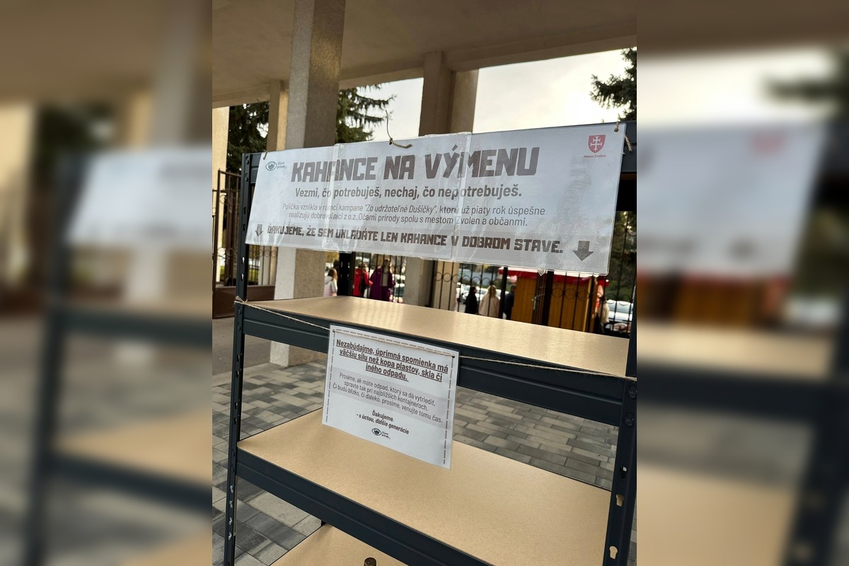 FOTO: Cintoríny vo Zvolene prekvapili návštevníkov, foto 1