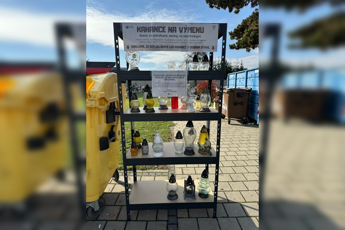 FOTO: Cintoríny vo Zvolene prekvapili návštevníkov, foto 2